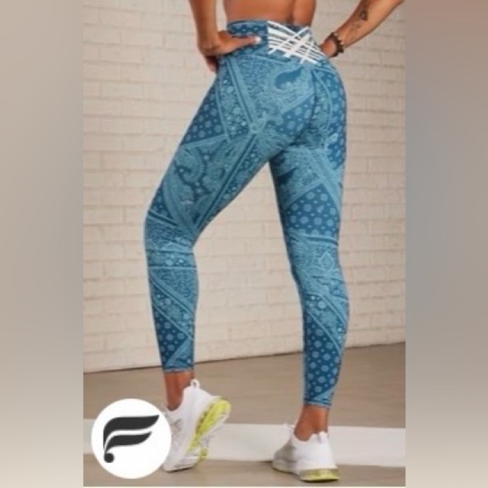 Blue Fabletics Leggings. Powerhold fabric. Size Small.